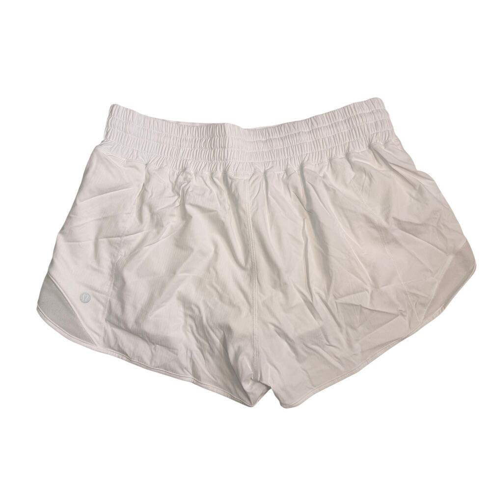Lululemon Hotty Hot Shorts Size 12 White 2.5” Run Swift Lined - Picture 2 of 9